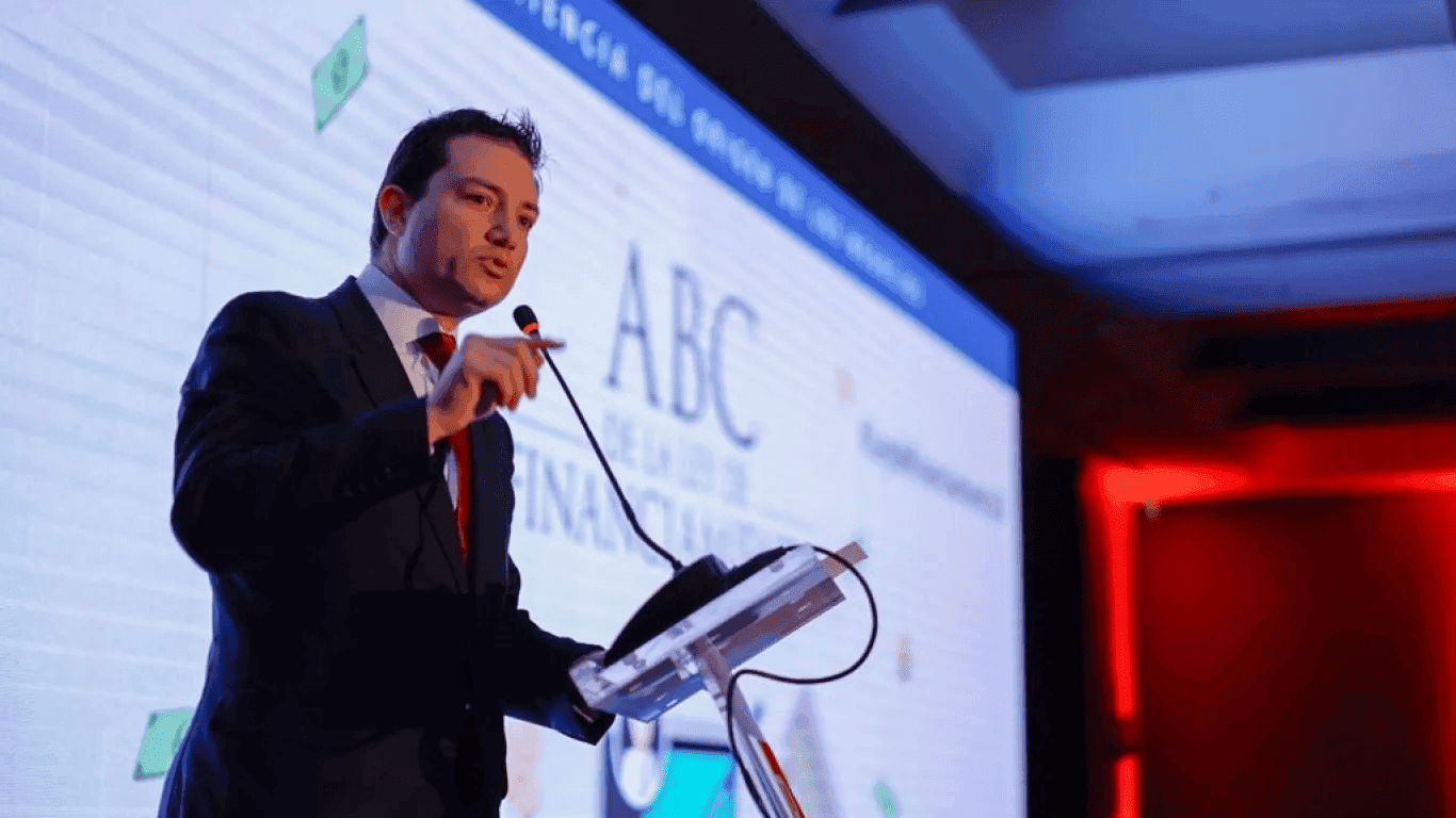 Tribunal dice que Carlos Felipe Córdoba no plagió su tesis y ordena rectificación