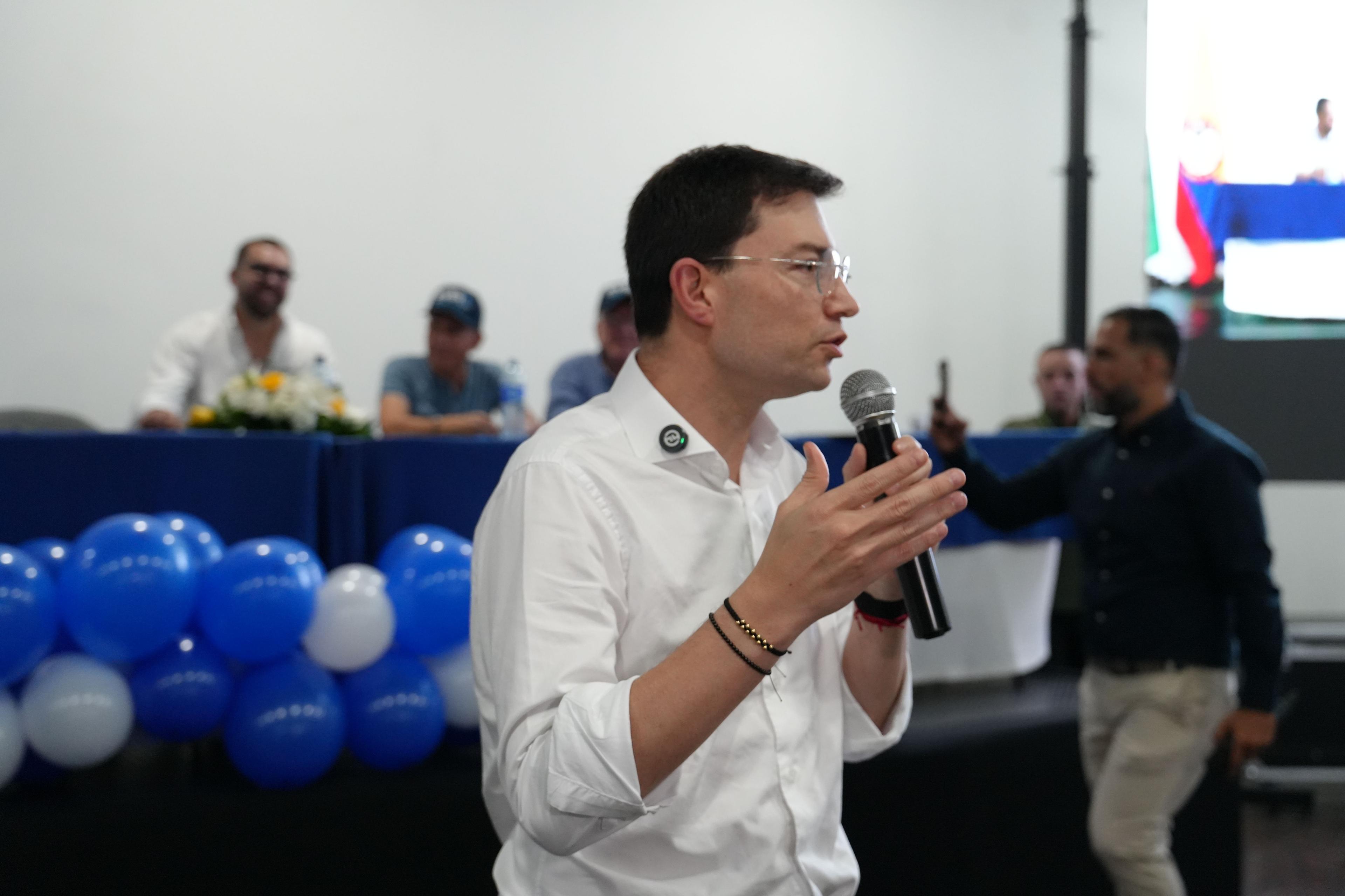 Carlos Felipe Córdoba presenta “El Ojo de Dios”, su apuesta tecnológica para recuperar la seguridad en Colombia