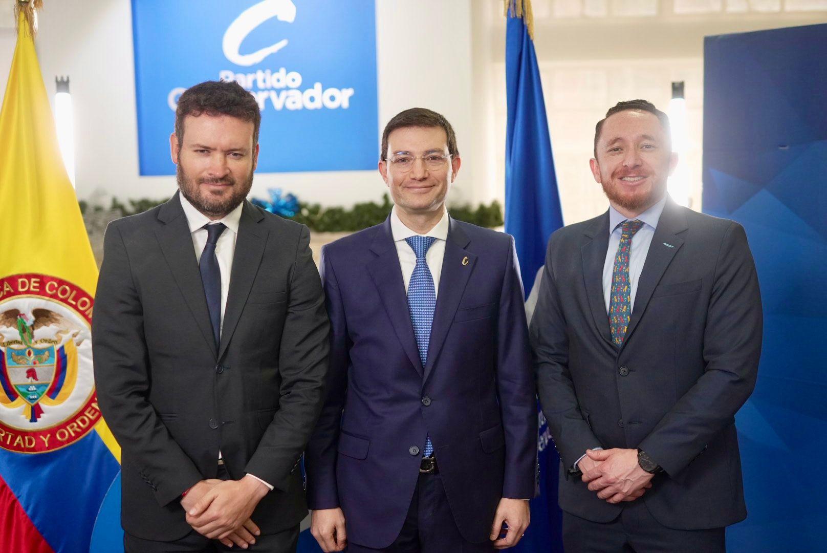 Felipe “Pipe” Córdoba se inscribe como precandidato del Partido Conservador y pone a disposición 1.3 millones de firmas