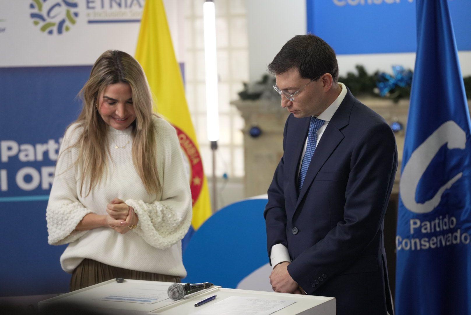 Comunicado ofical - Campaña Presidencial Pipe Córdoba Felipe “Pipe” Córdoba se inscribió oficialmente como precandidato del Partido Conservador Colombiano